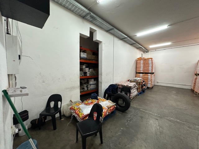 To Let commercial Property for Rent in Maitland Western Cape